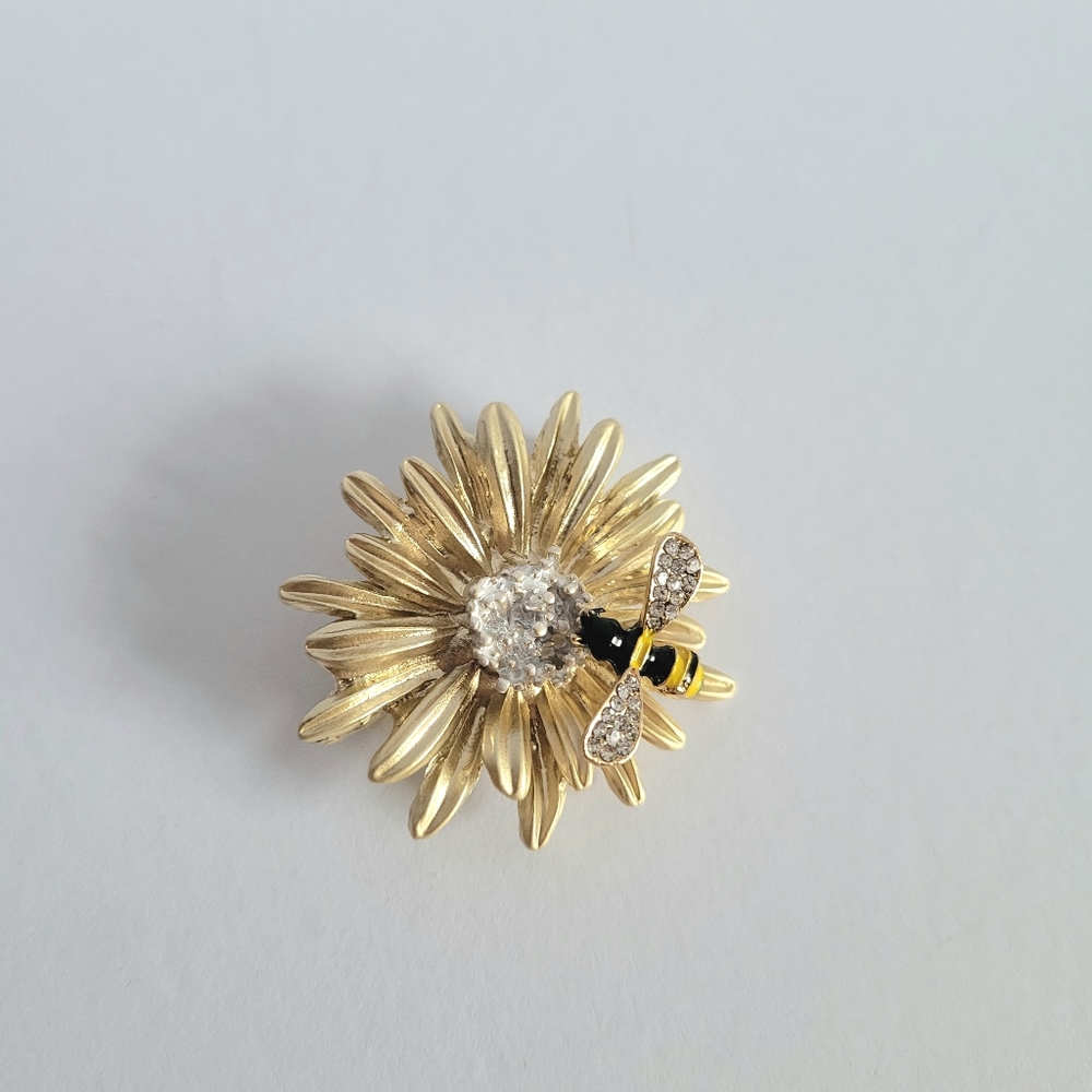 Gold and Silver Metal Daisy Flower Sunflower Bee Brooch Pin Rhinestone